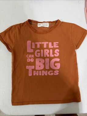 Minimalist folk-Little Girls Can Do Big Things Pink Print Rust Tee